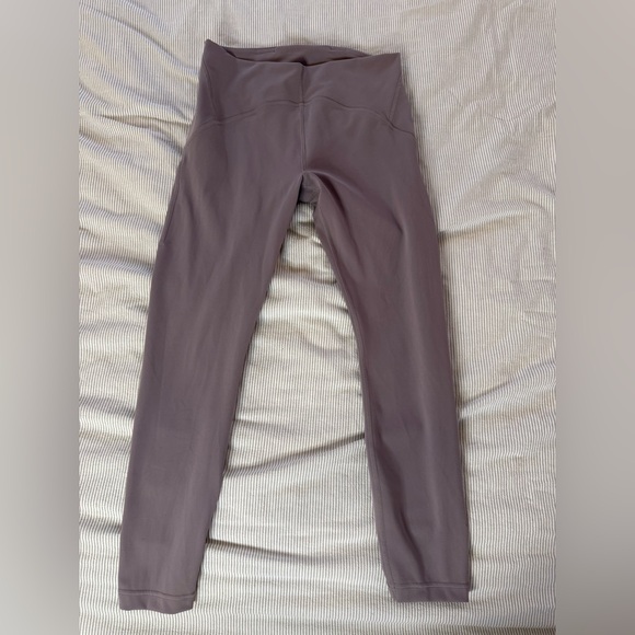 LULULEMON SIZE 10 INSTILL H/R 25”/ violet verbena - Picture 2 of 12